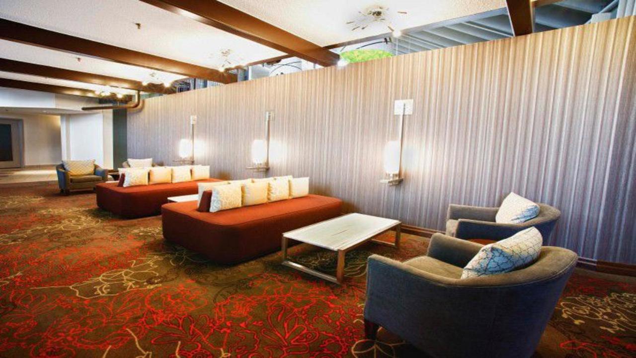 Holiday Inn Guelph Hotel & Conference Centre, An Ihg Hotel Buitenkant foto