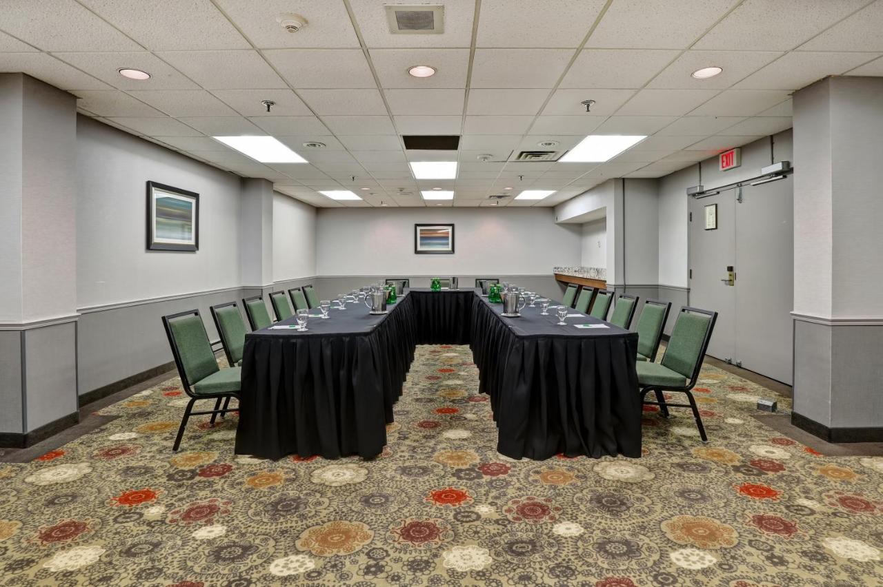 Holiday Inn Guelph Hotel & Conference Centre, An Ihg Hotel Buitenkant foto