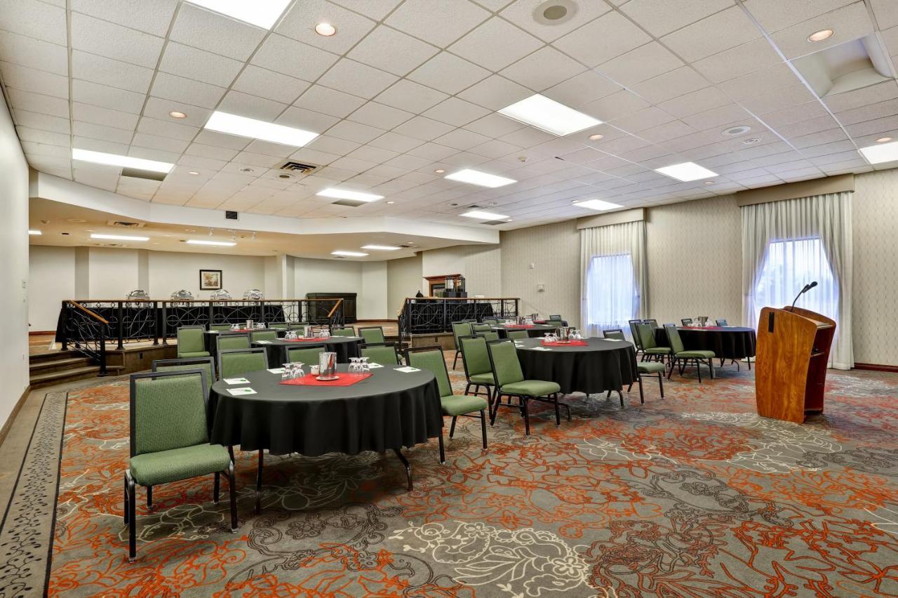 Holiday Inn Guelph Hotel & Conference Centre, An Ihg Hotel Buitenkant foto