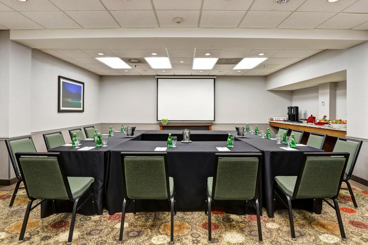 Holiday Inn Guelph Hotel & Conference Centre, An Ihg Hotel Buitenkant foto